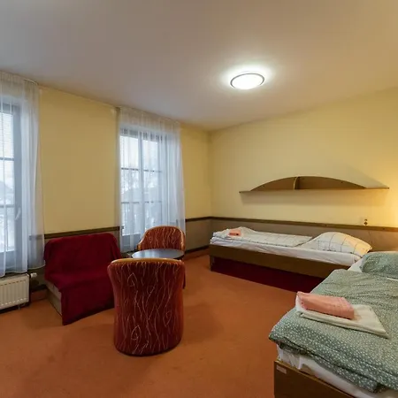 Hotell Amco 3*